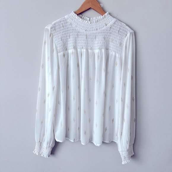 Hem and Thread ivory with gold details blouse - Picture 2 of 11